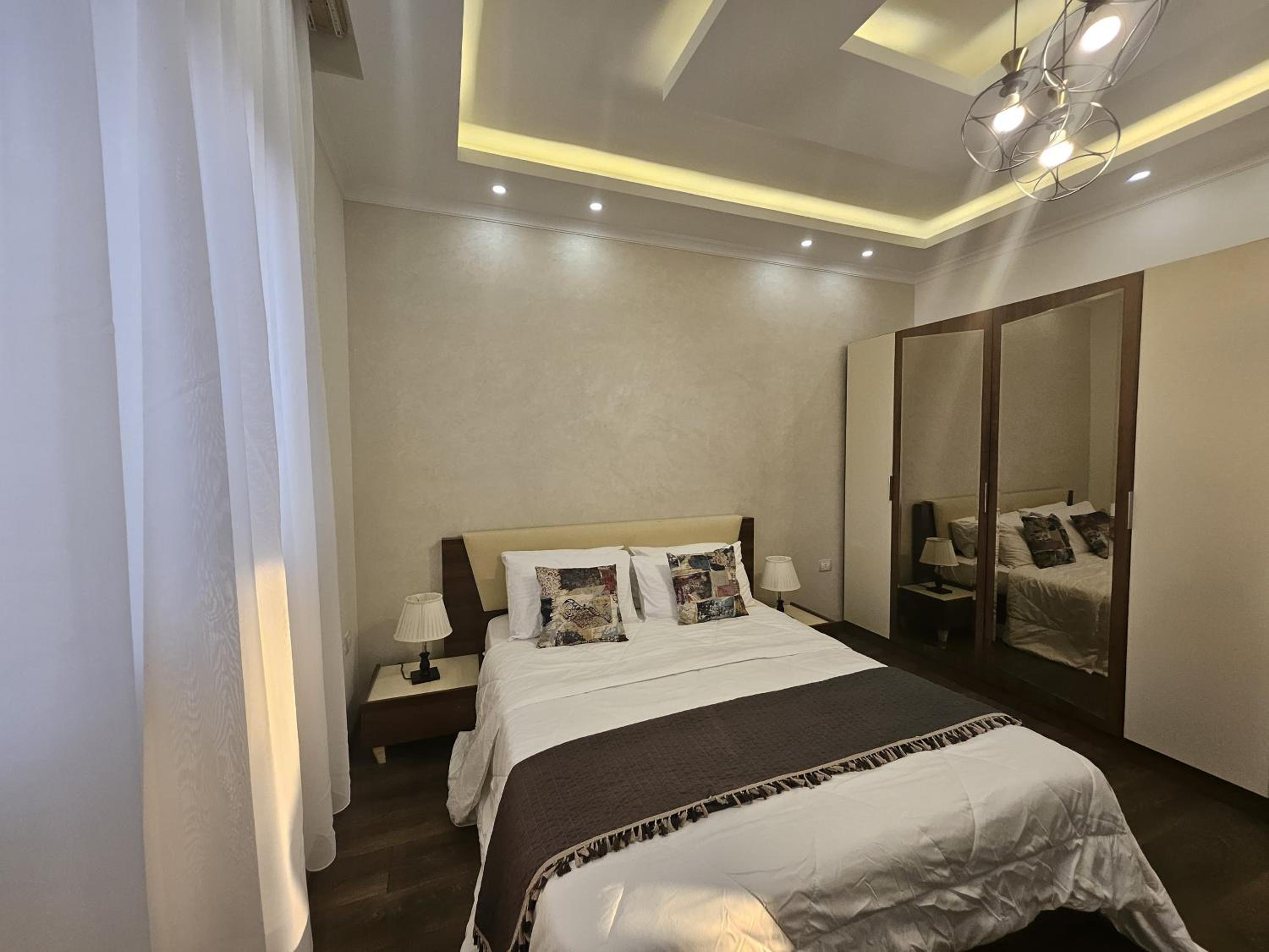 Beautiful guest suite Rooftop in Zayed