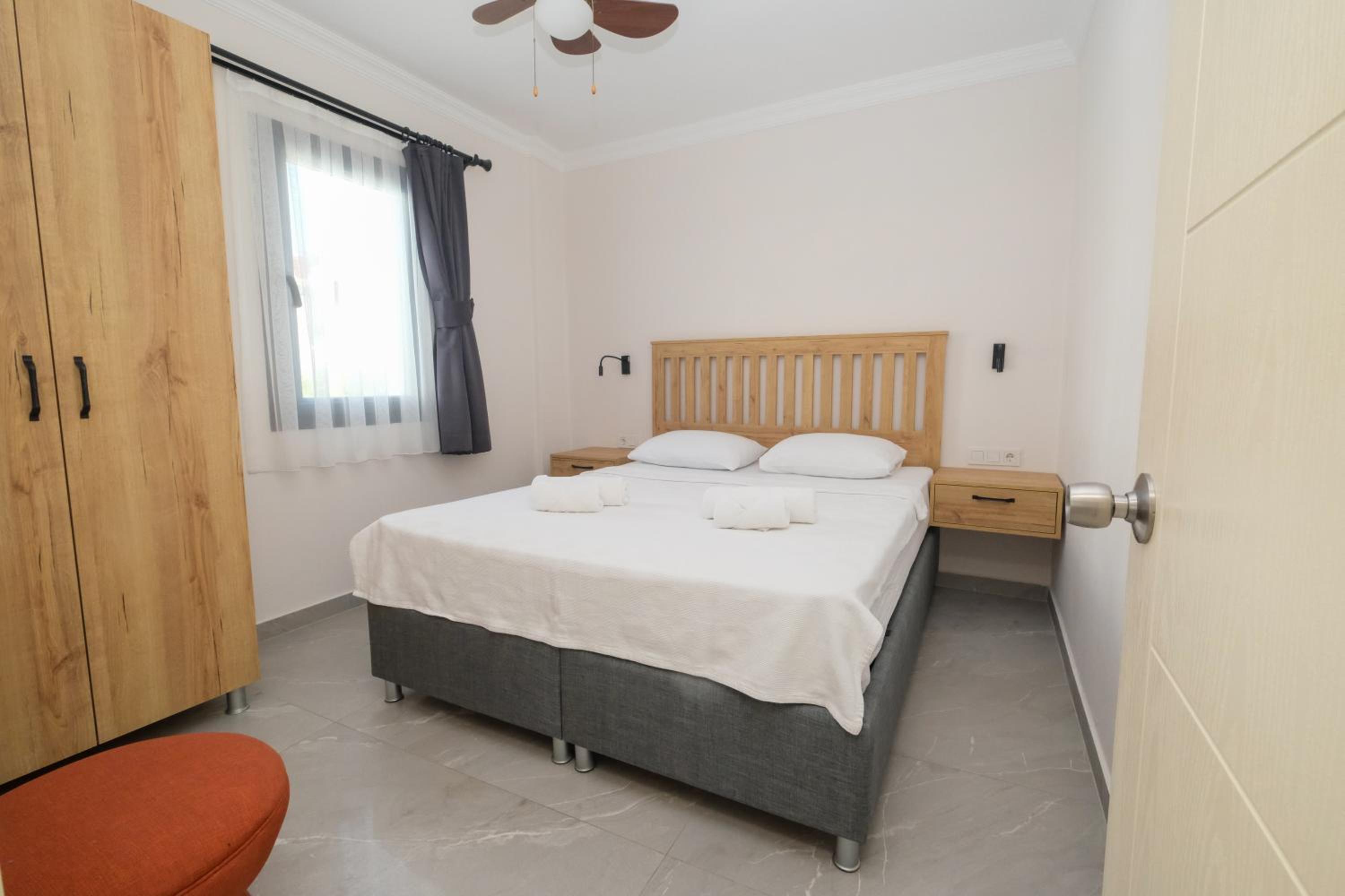 Diplomat Suites