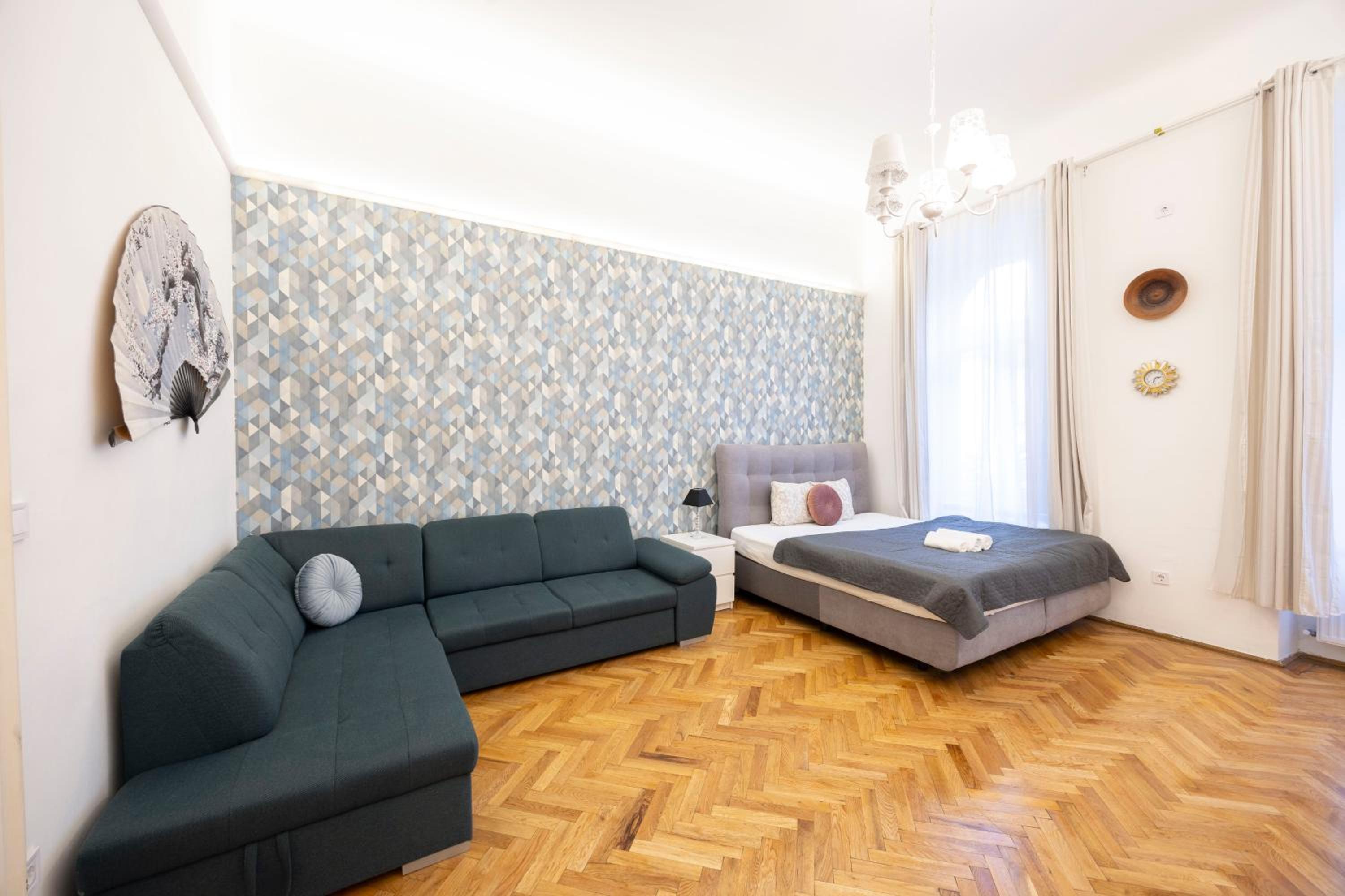 Central Located Cozy Apartment in Historical Building view 2