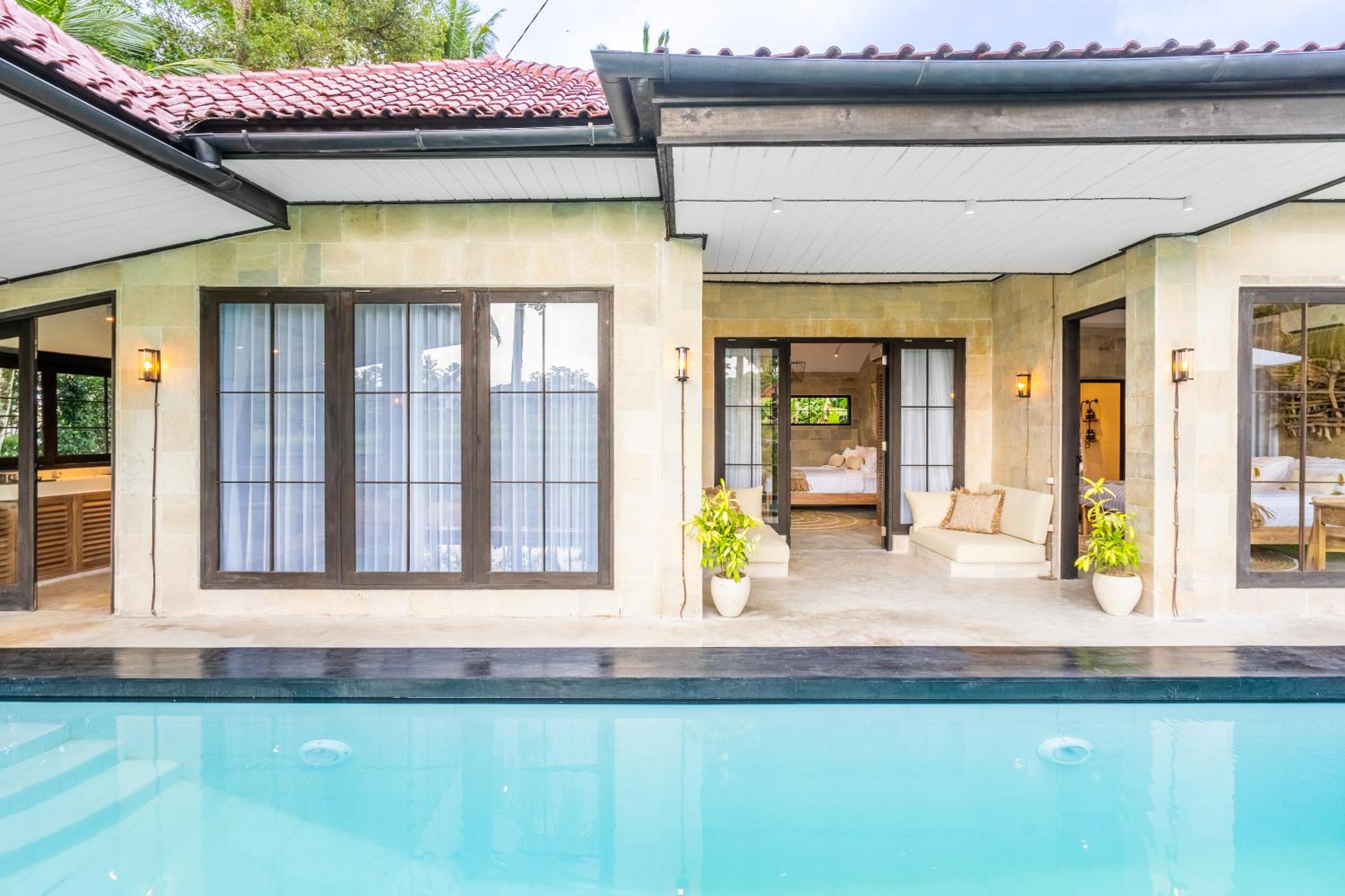 Rumah villa by EVDEkimi Ubud
