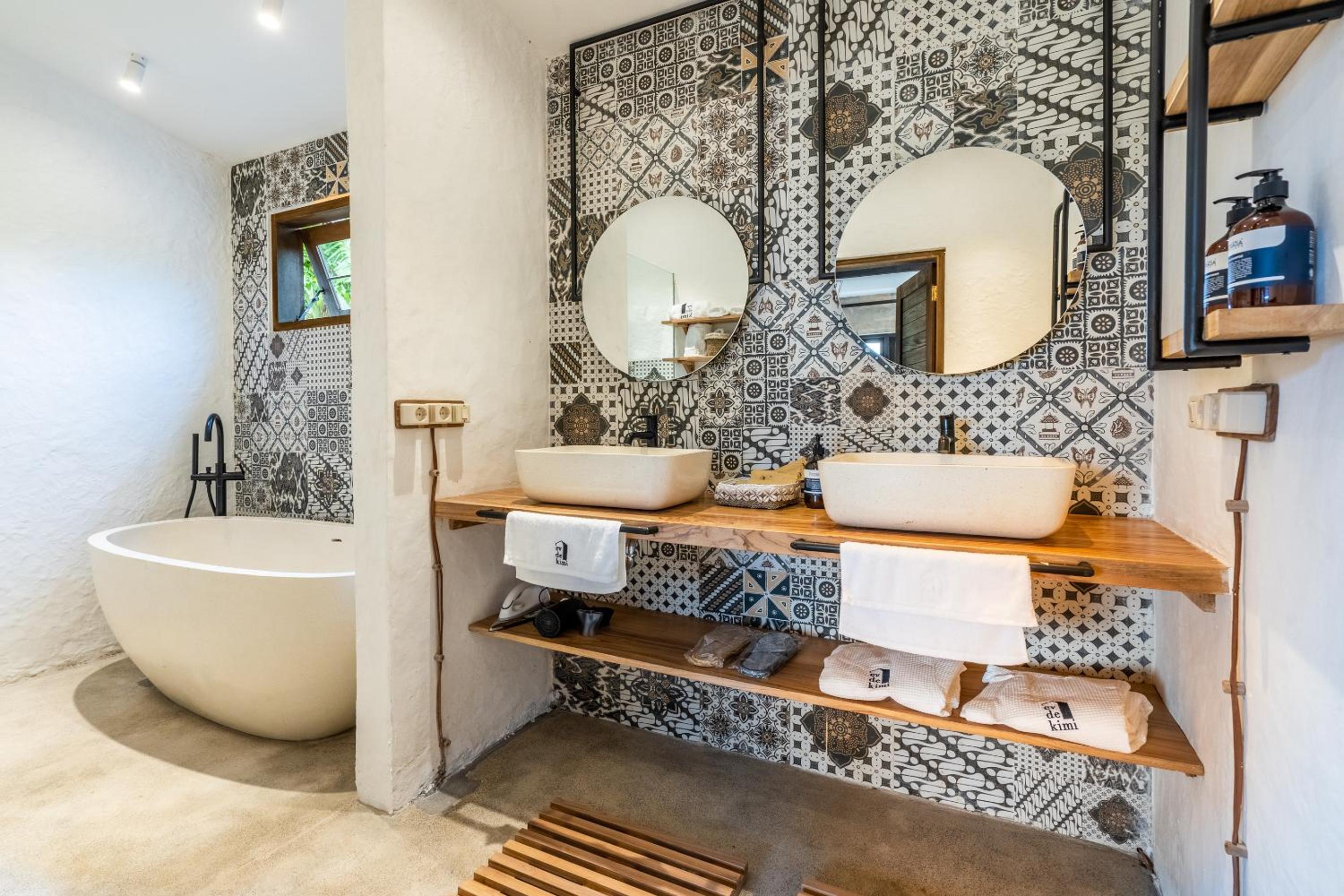 Rumah villa by EVDEkimi Ubud