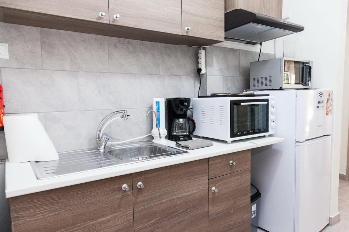 Cozy apartment near Stavros Niarchos Park
