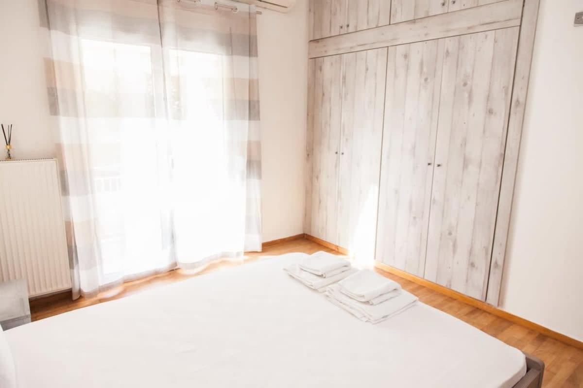 Cozy apartment near Stavros Niarchos Park