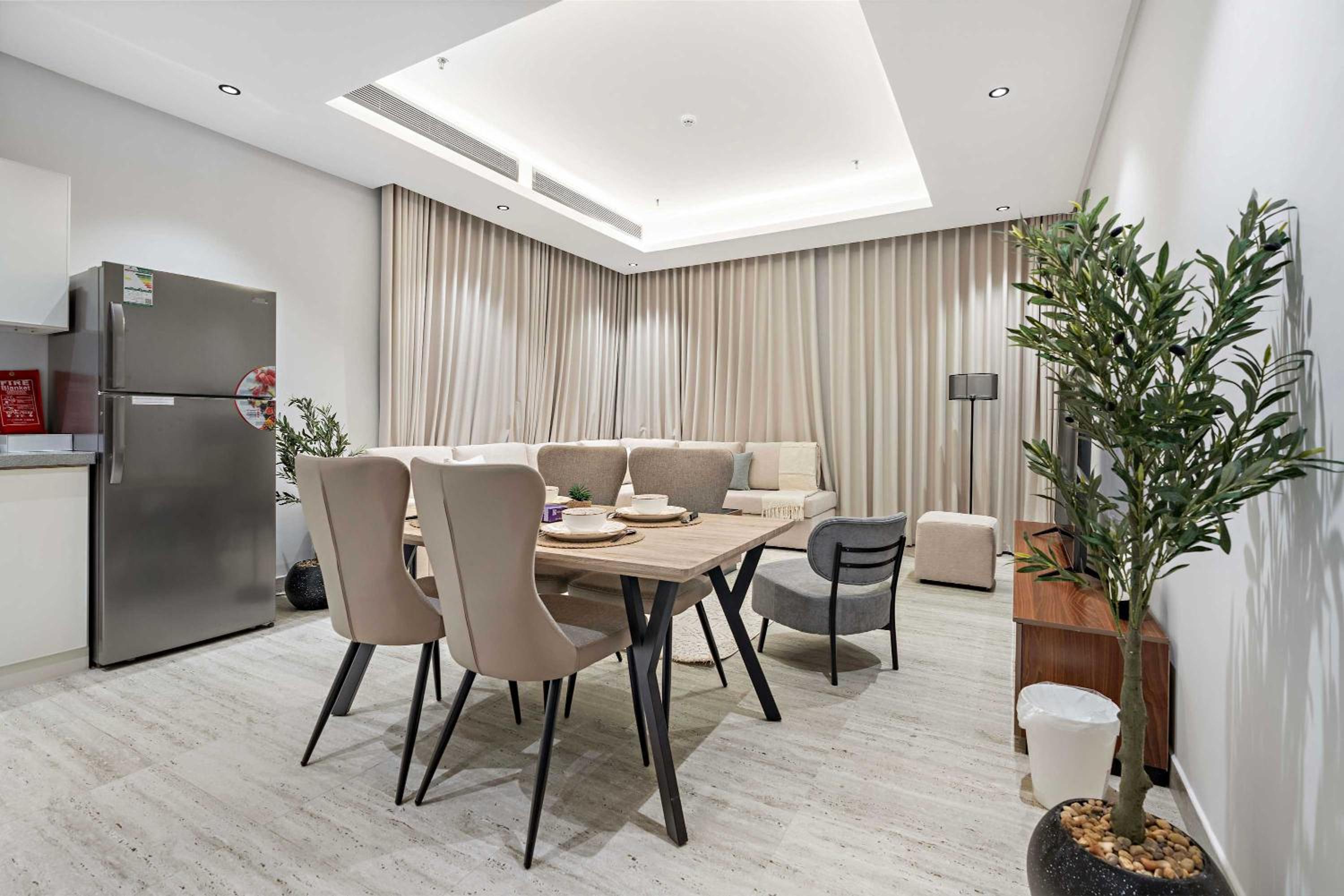 Silkhaus Modern & Aesthetic 2BDR in Al Muruj