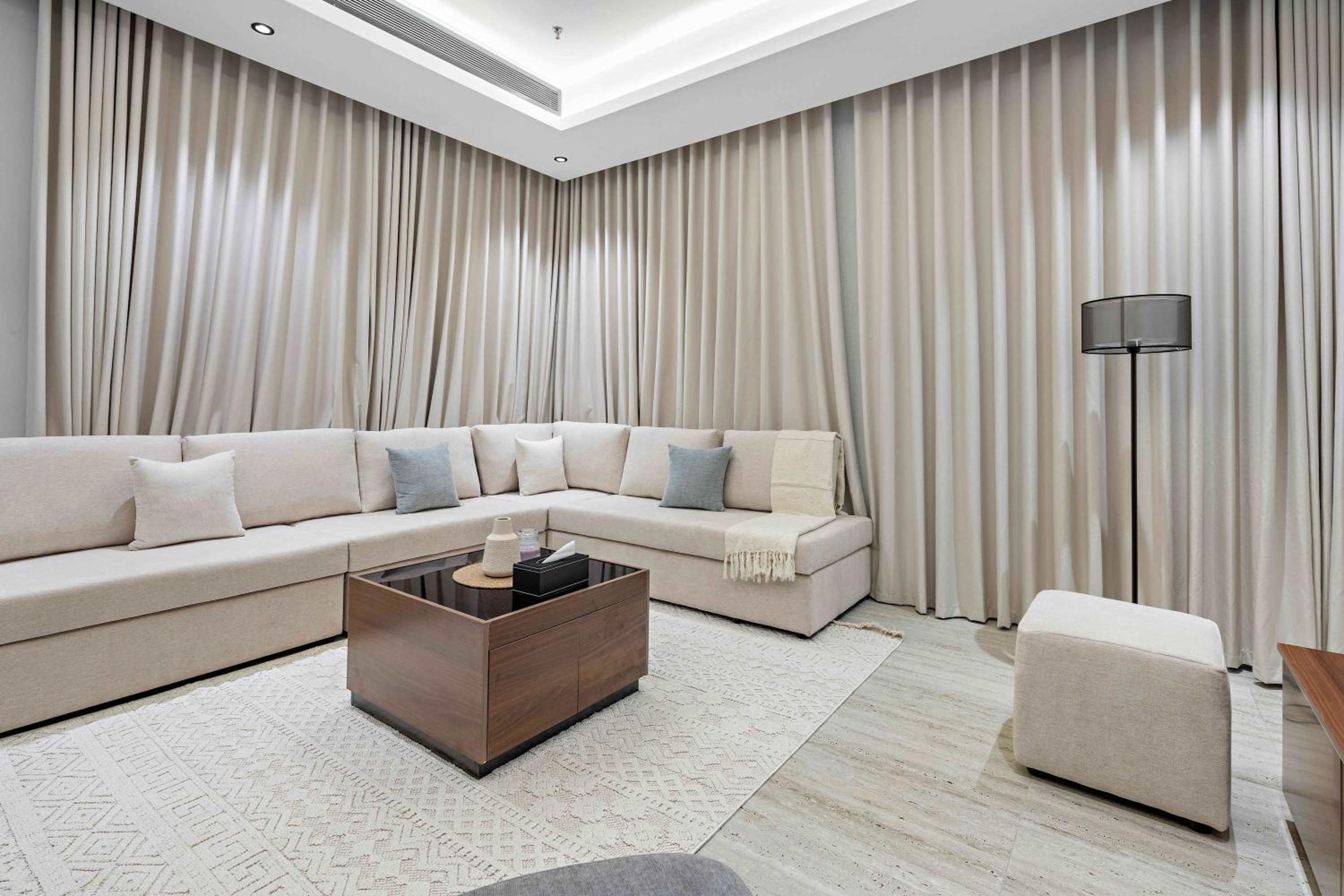 Silkhaus Modern & Aesthetic 2BDR in Al Muruj
