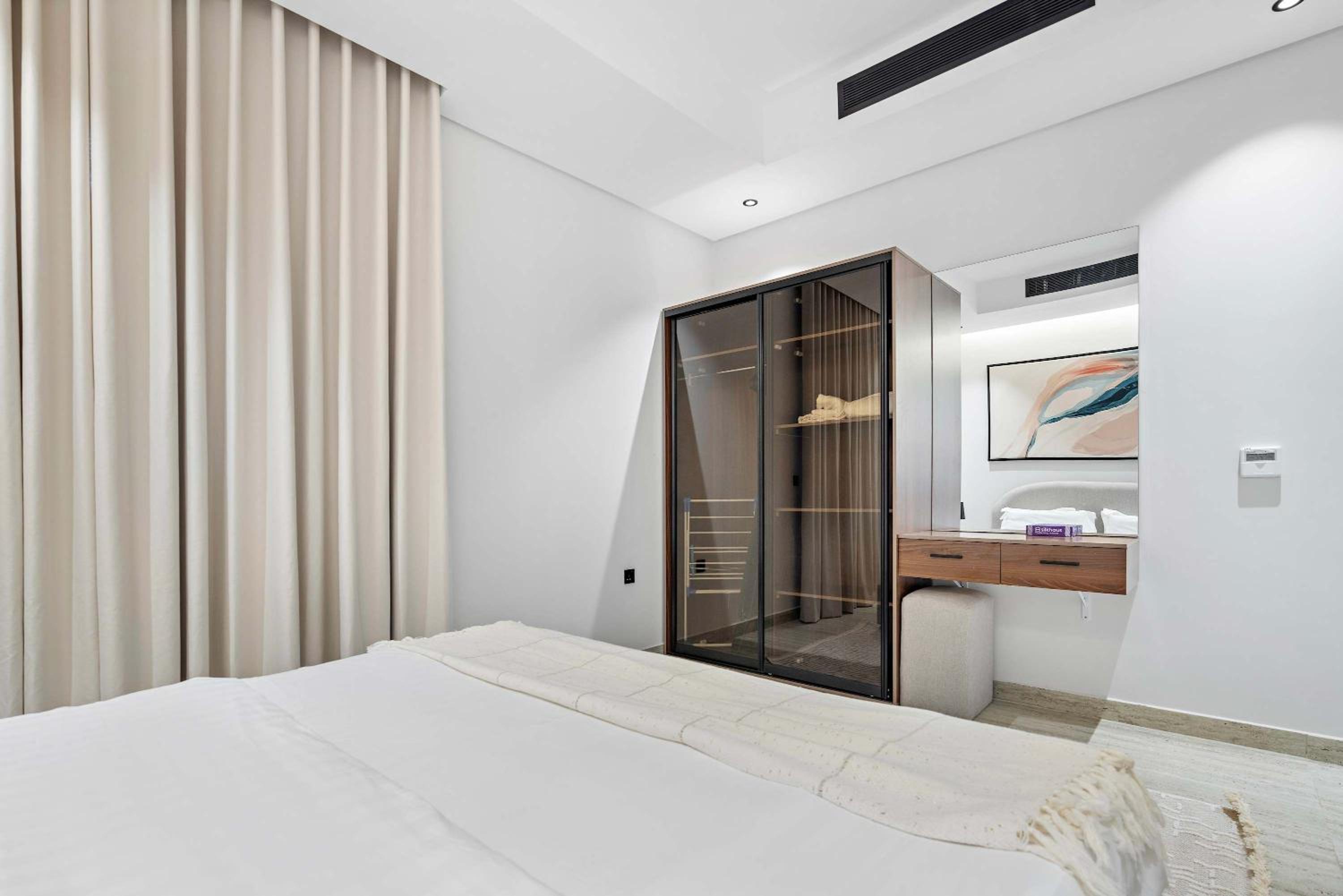 Silkhaus Modern & Aesthetic 2BDR in Al Muruj