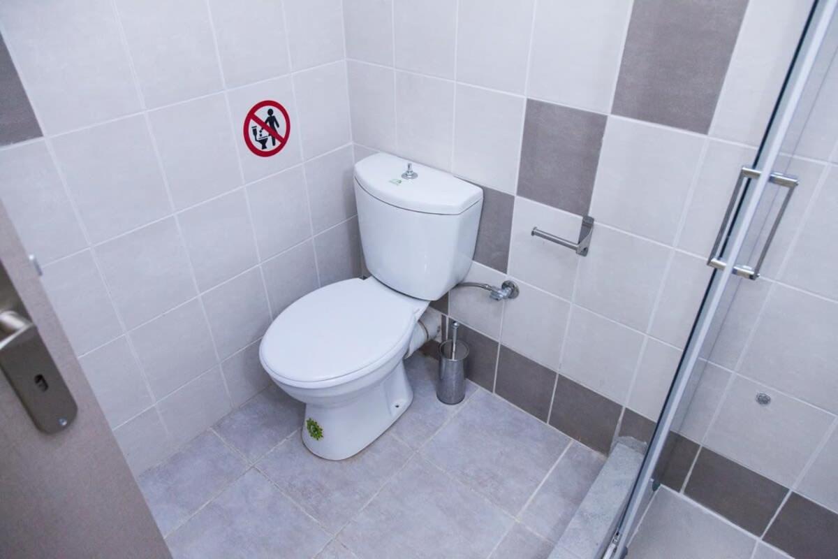 Cozy apartment near Stavros Niarchos Park