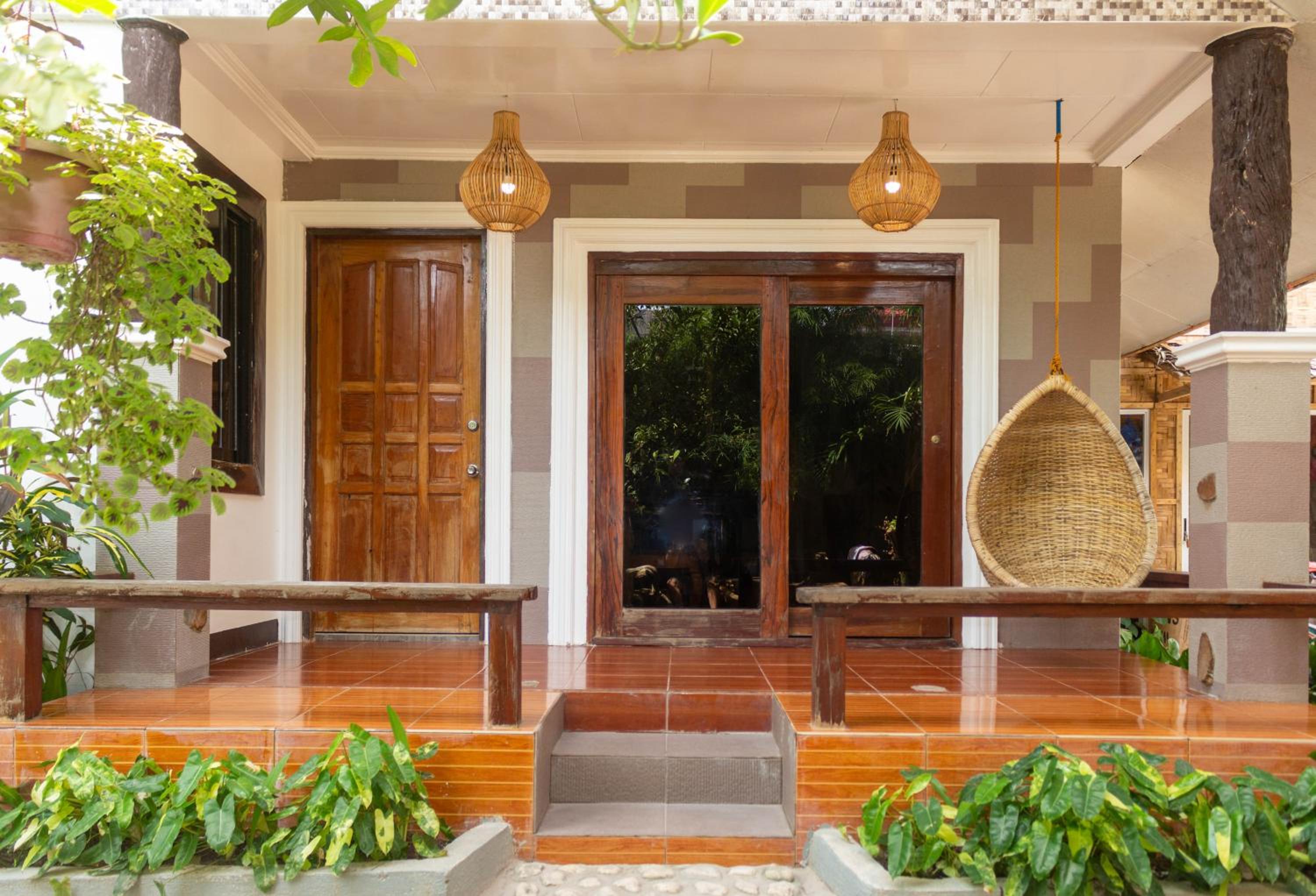 Edward Patrecia Pension House Siargao