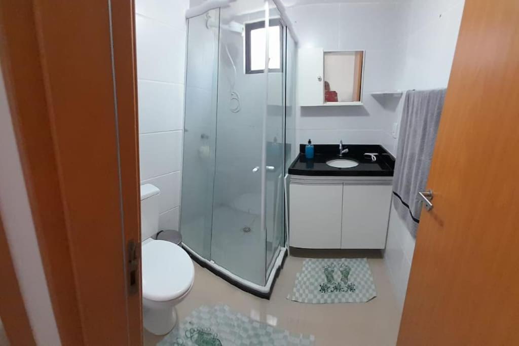 Lindo e confortável apartamento pertinho da praia