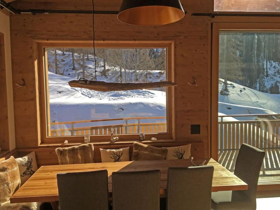 Luxusapartment im alpin-chic Stil mit Pistenzugang