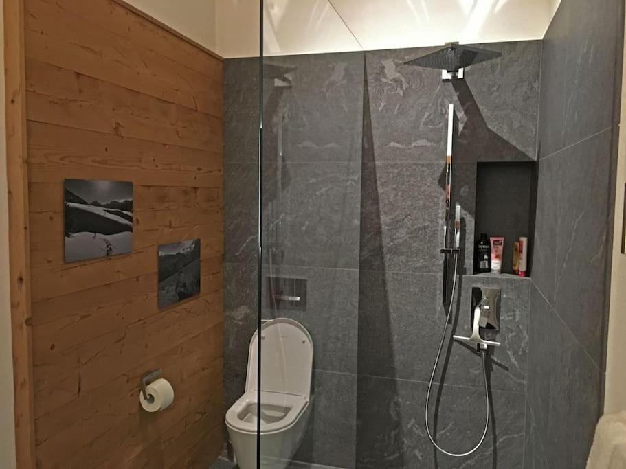 Luxusapartment im alpin-chic Stil mit Pistenzugang