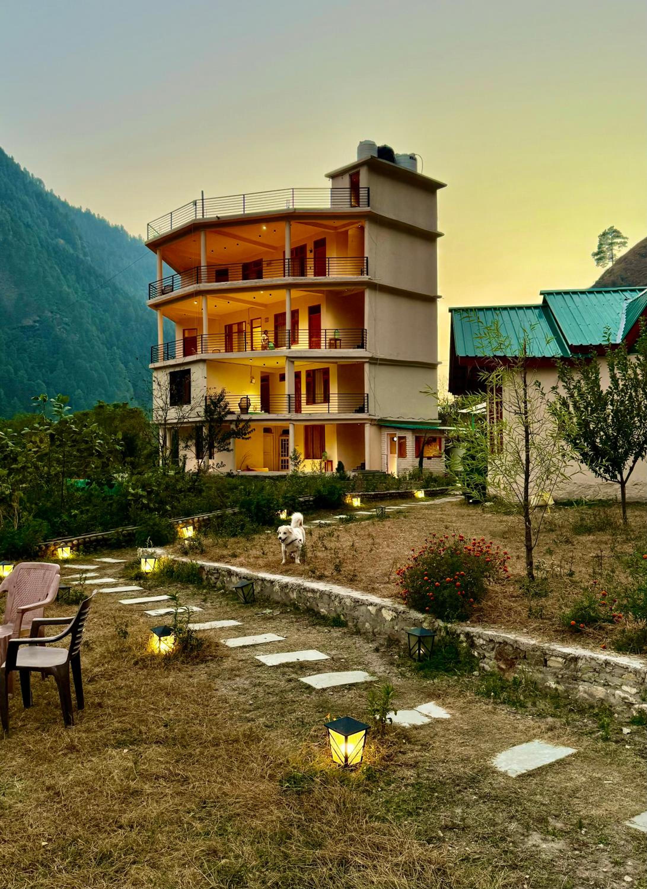 Grham Hostel & Cafe Kasol, Katagla
