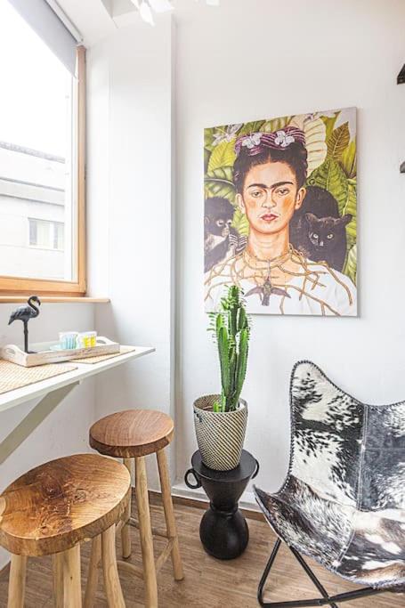Jungle in Vilnius City Center by URBAN RENT view 5