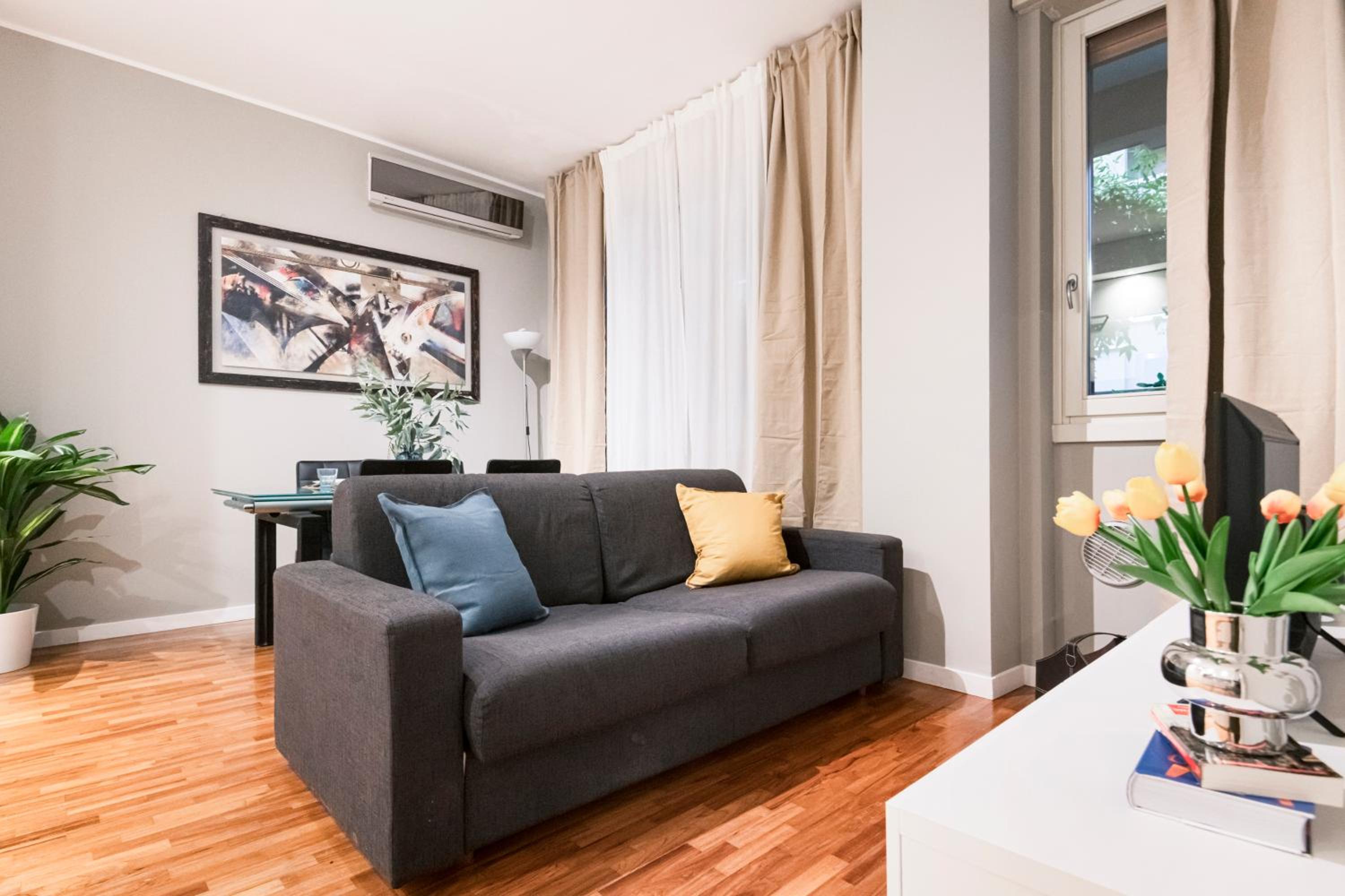 Easylife - Milano - Gregorio 43 D- Porta Venezia