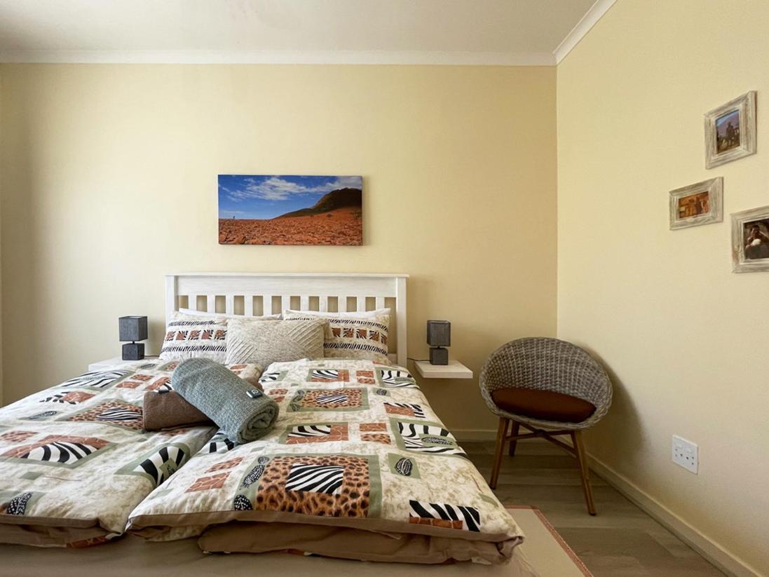 Anka's Cozy Holiday Home view 4