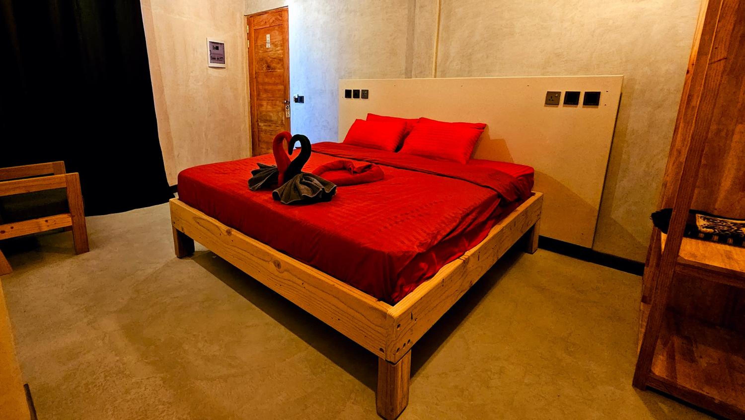 Photo 9