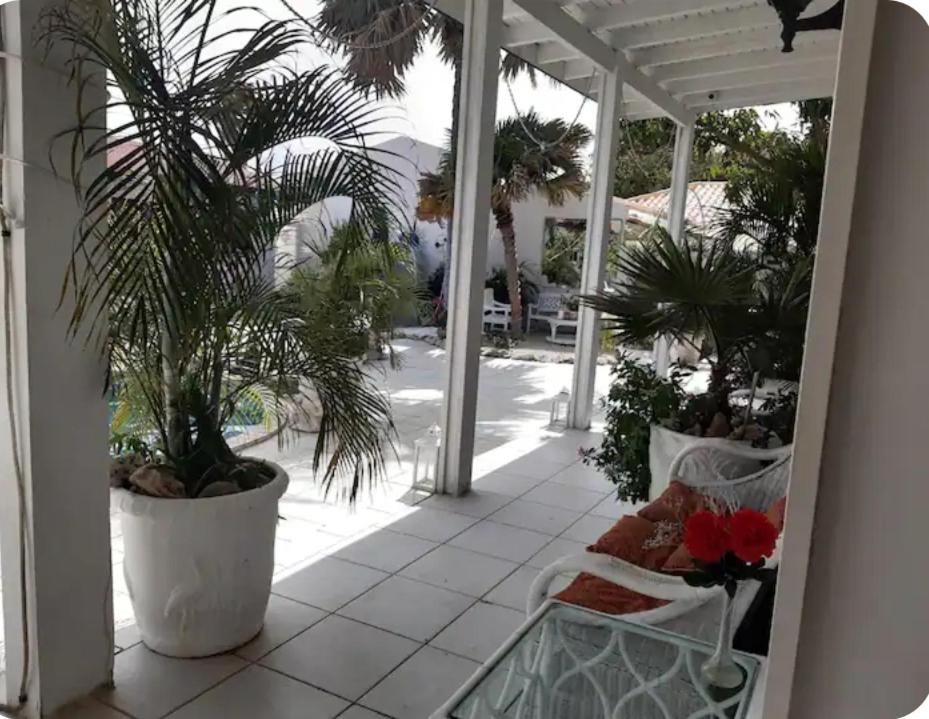 Hotel Harmony - Image 1