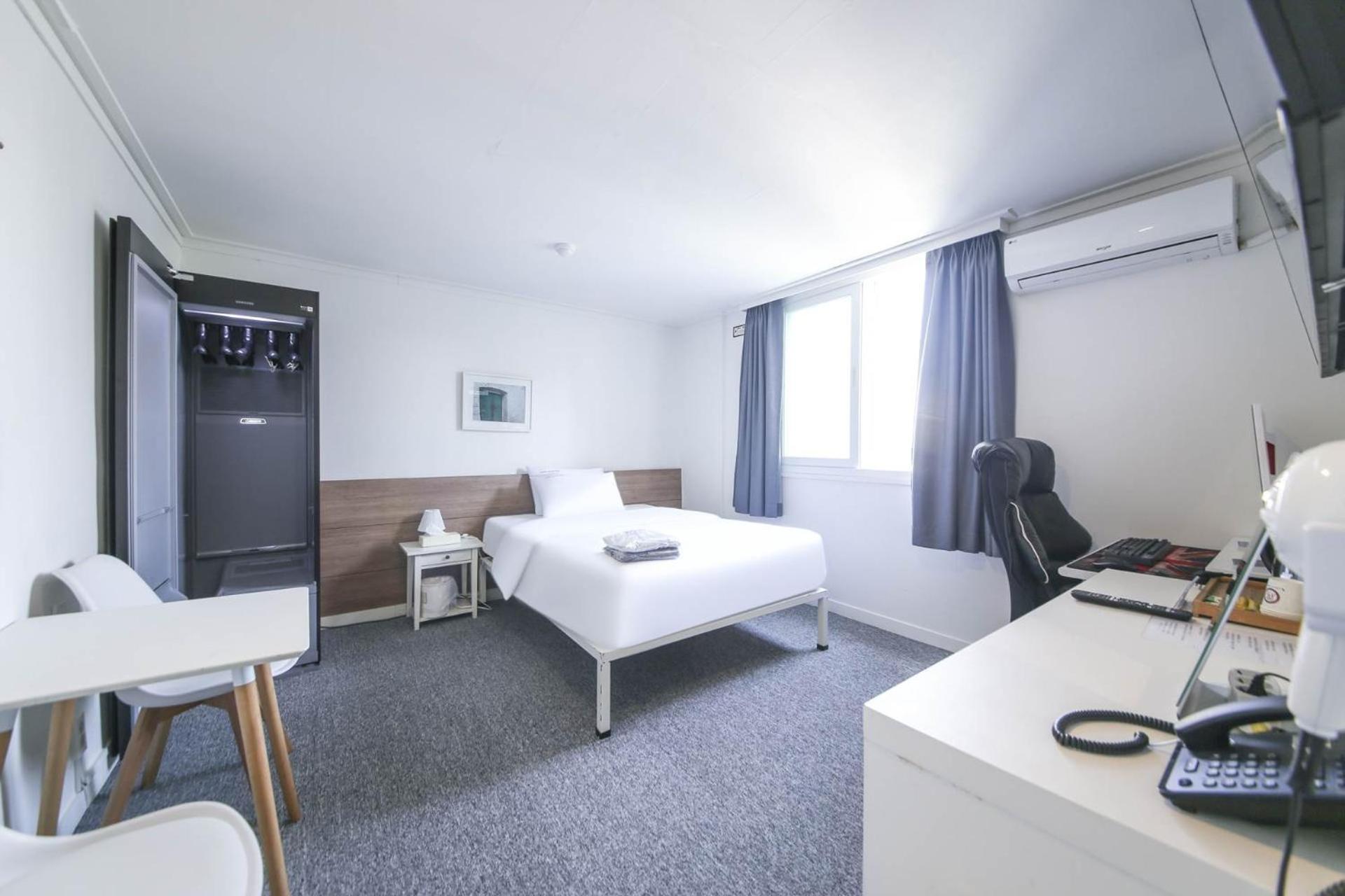 Gaon J Stay Hotel