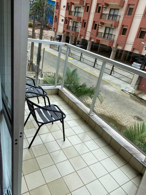 Apto inteiro à 250 mt da Praia Grande em Ubatuba
