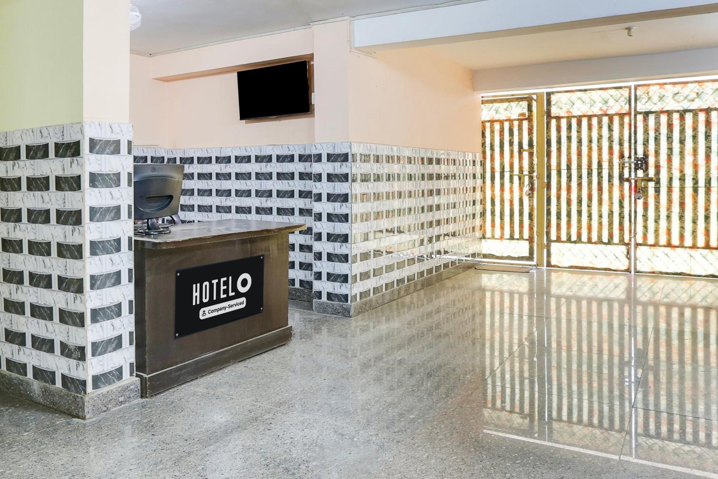 Super Hotel O Dwarka Metro