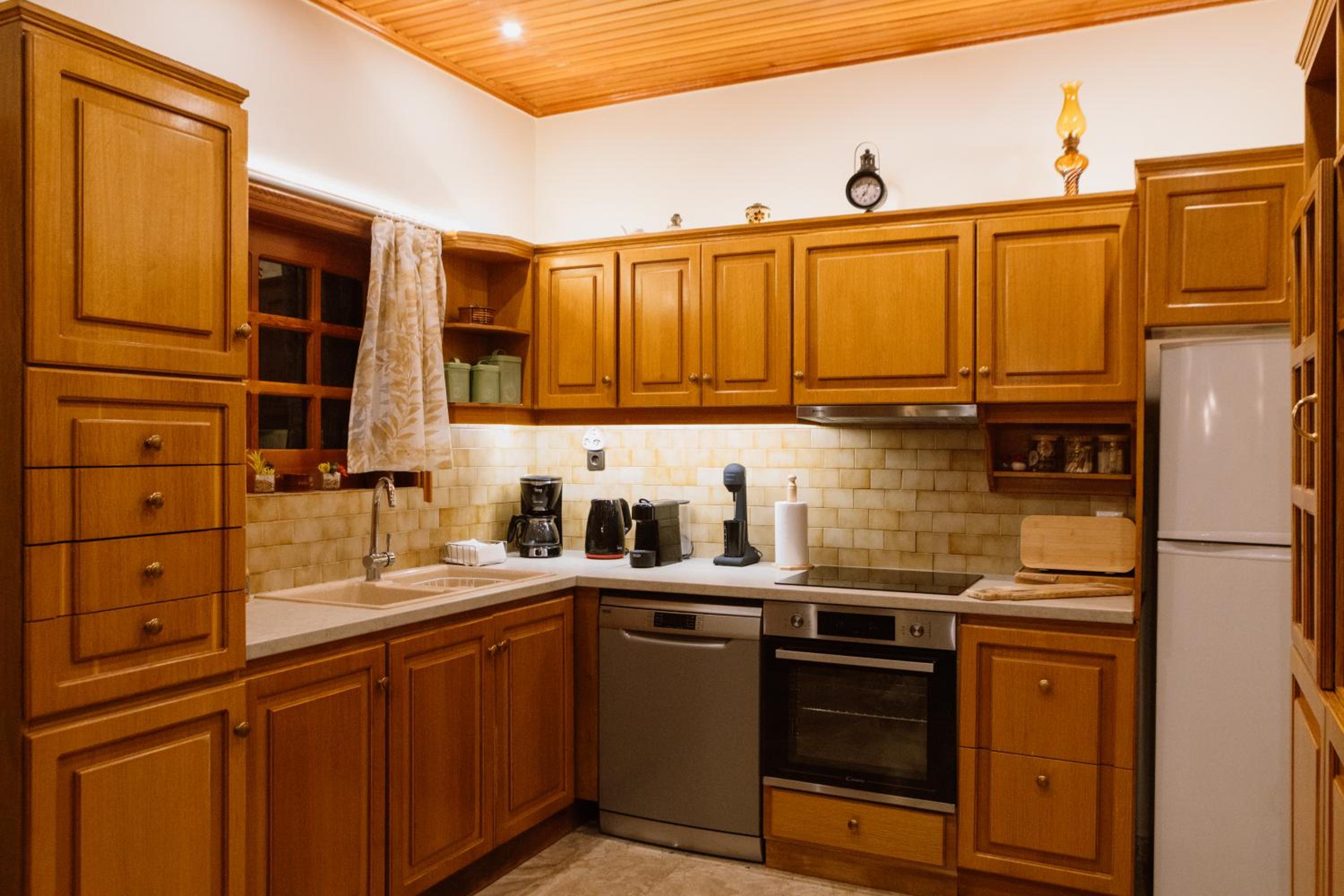 Gravanis Resort
