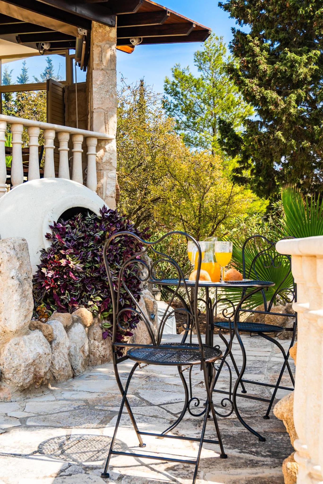 Villa Aris by Ezoria Villas