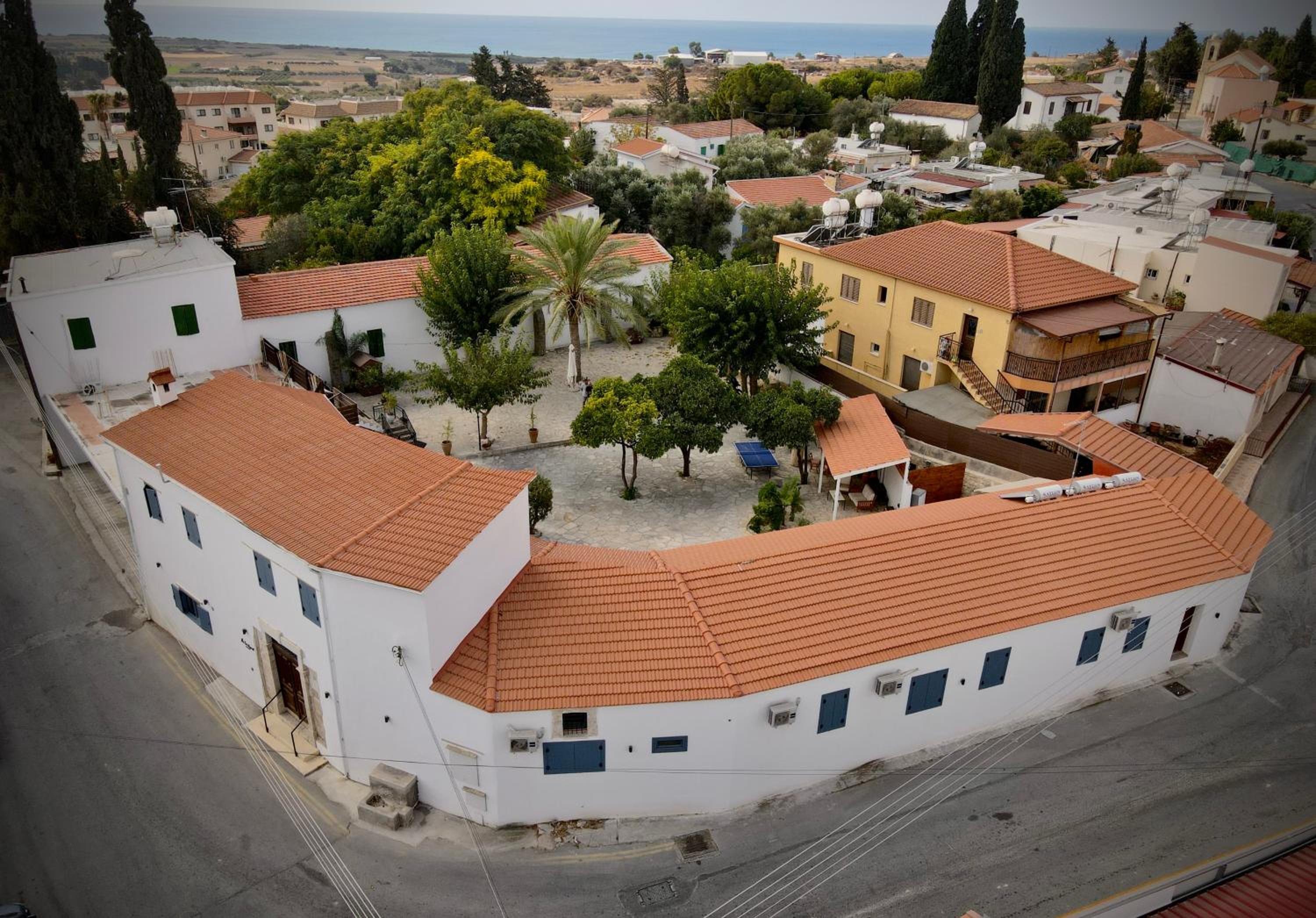 The Courtyard Episkopi Guest Houses
