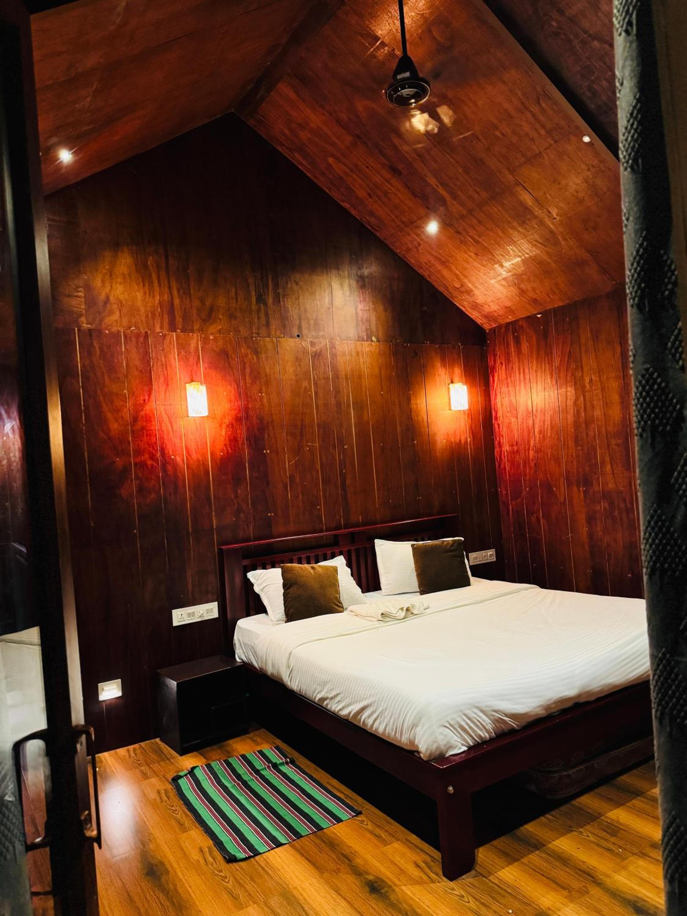 Woodshade Resort