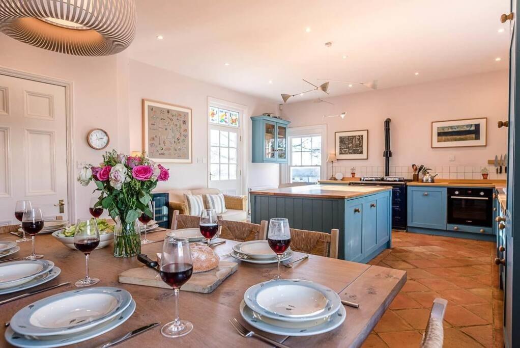 Kingsfield House, Aldeburgh view 3