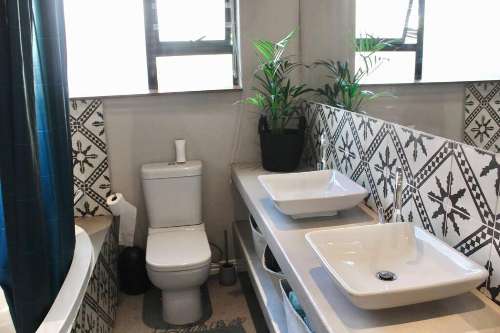 Gorgeous 3 bedroom villa for your next holiday view 3