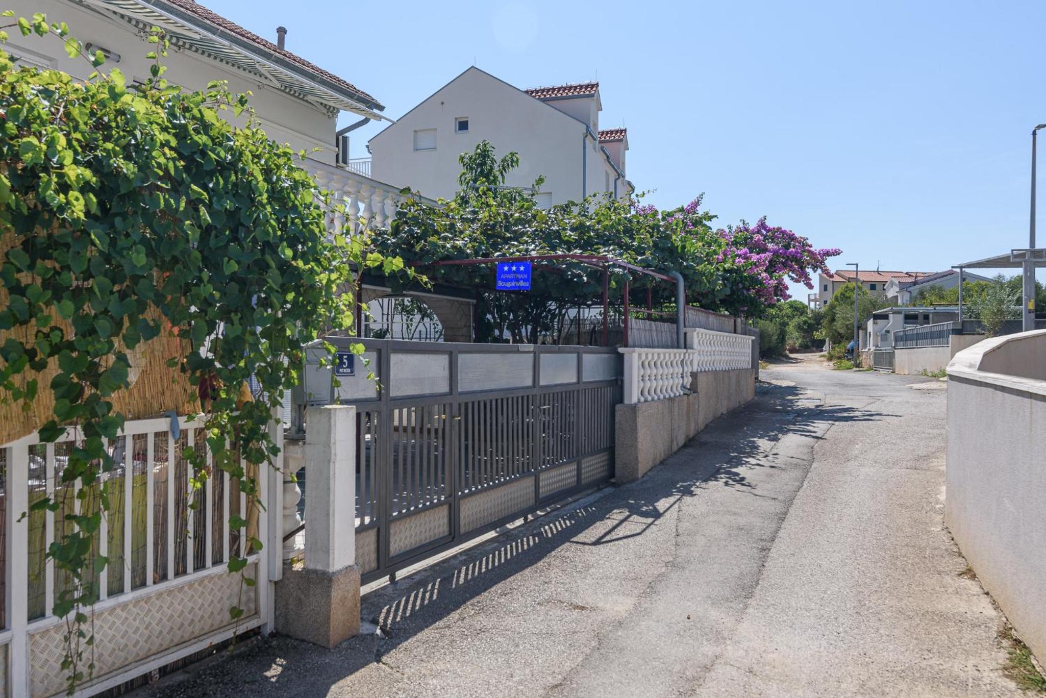 Apartment Bougainvillea