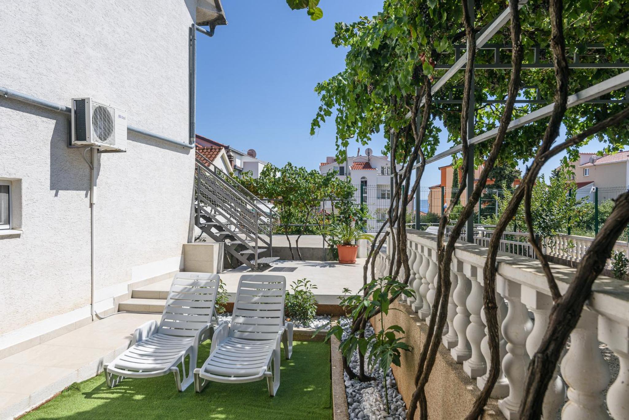 Apartment Bougainvillea