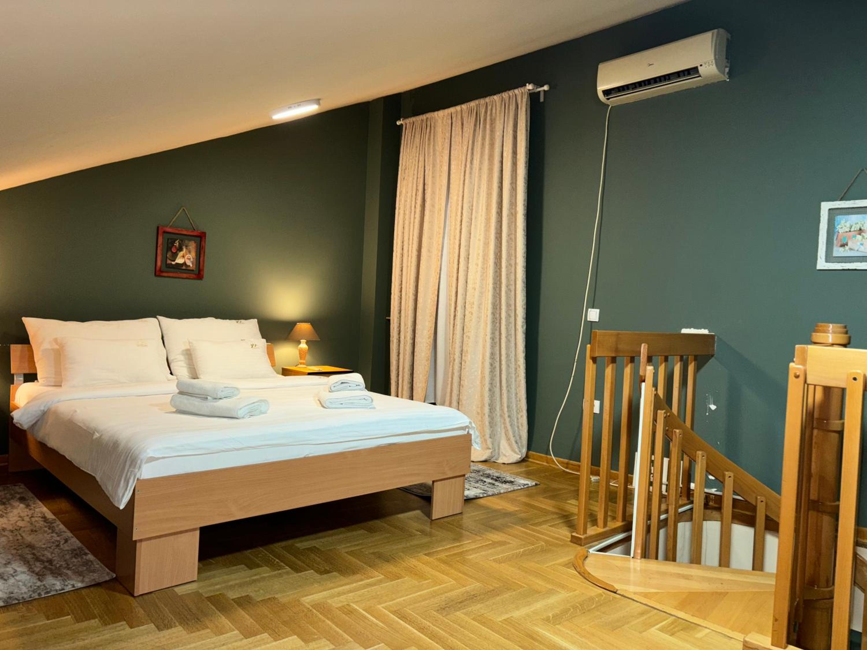 Aleksei Apartmani view 2