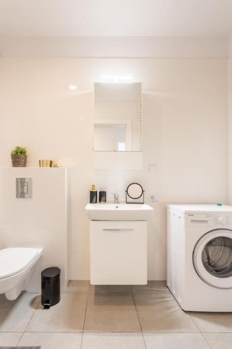 Urban Chic - Pereca Residence Cozy & Stylish Apartment in Central Warsaw