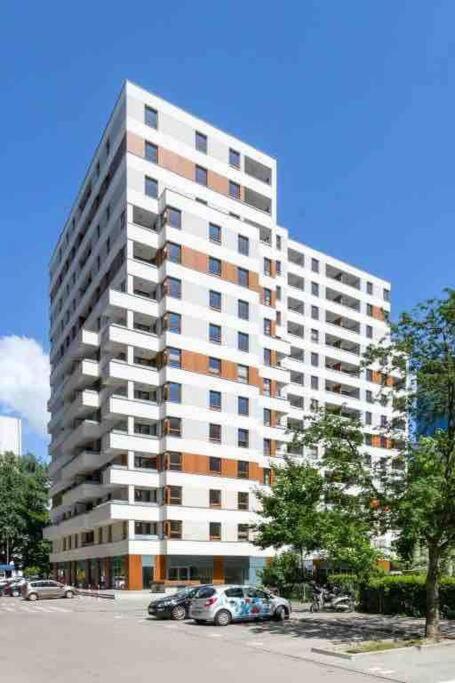 Urban Chic - Pereca Residence Cozy & Stylish Apartment in Central Warsaw