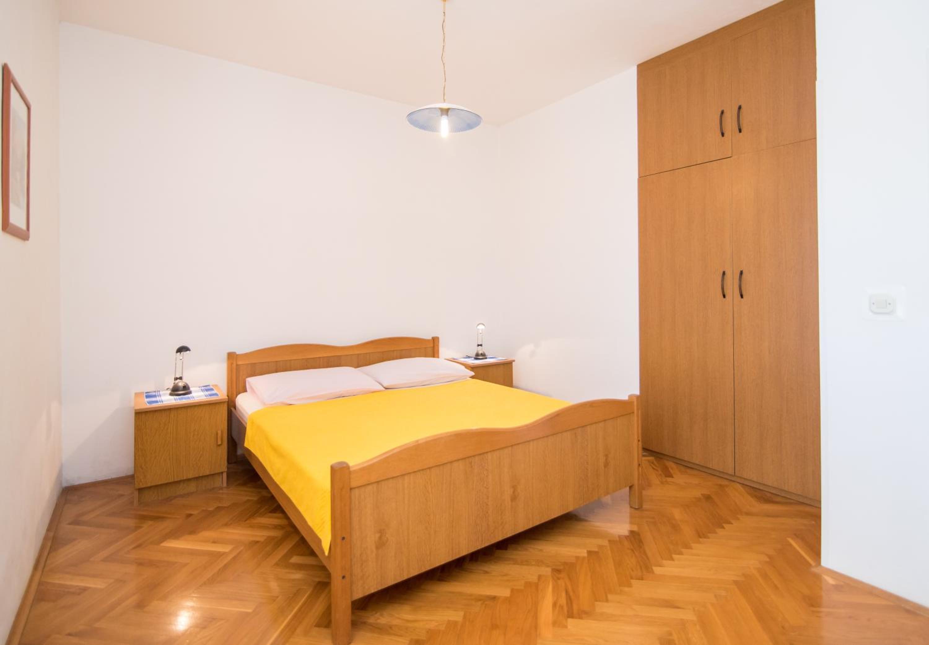 Comfortable Kastel Stafilic Apartment with Balcony
