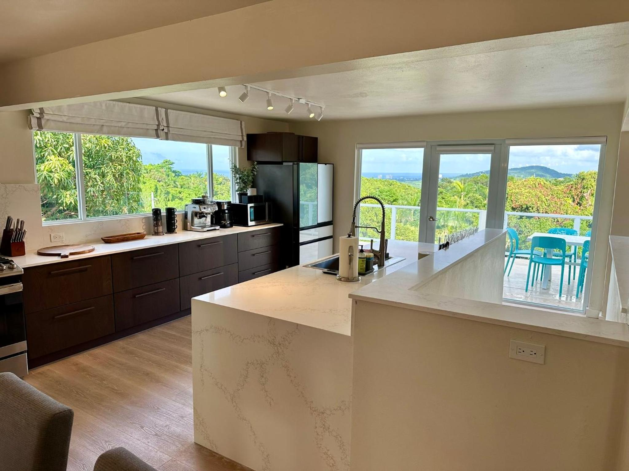 Haven View - Serene Private Rainforest Escape