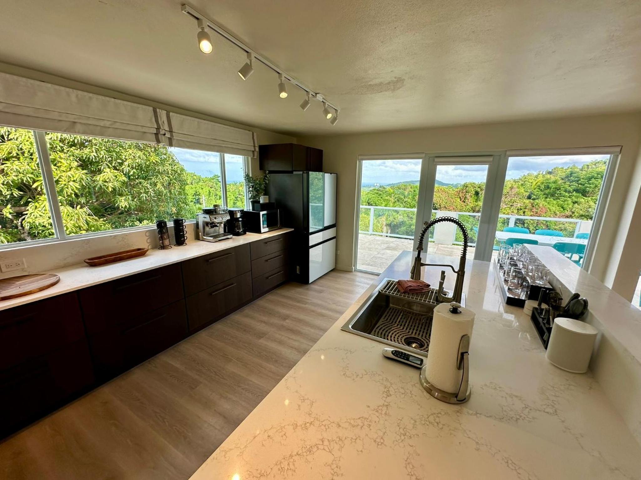 Haven View - Serene Private Rainforest Escape