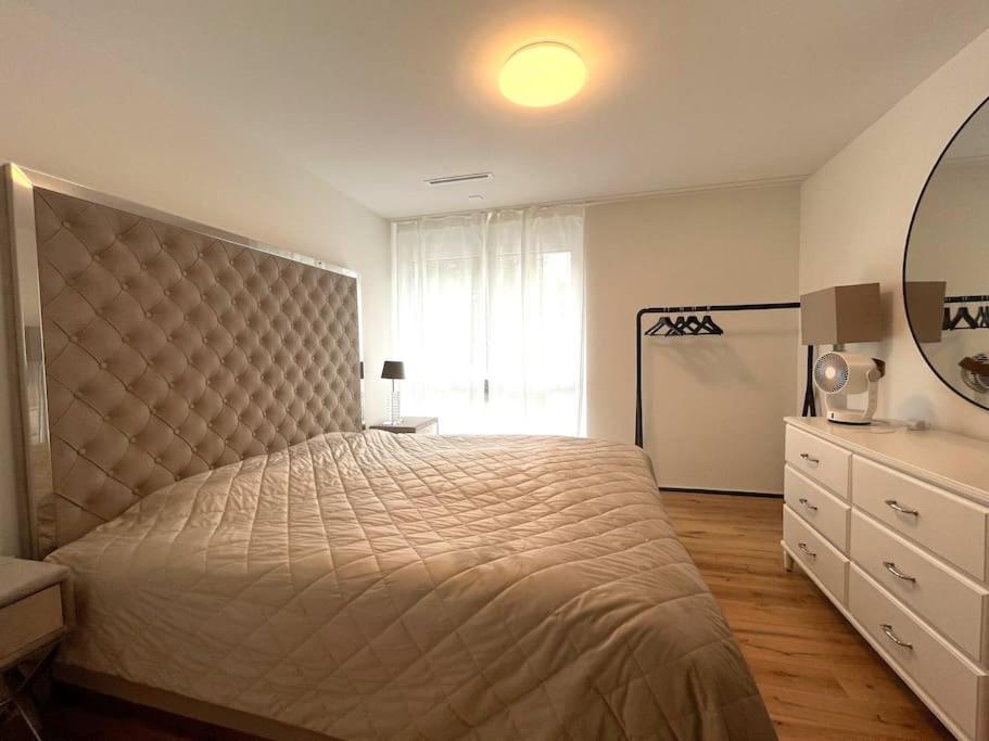 Modern Apt with top location in Kloten