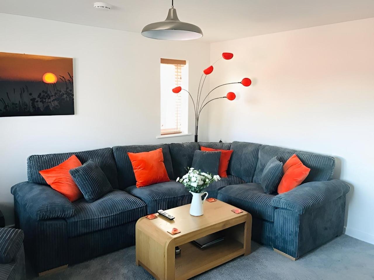A Modern Holiday Home in the Heart of St Merryn view 3