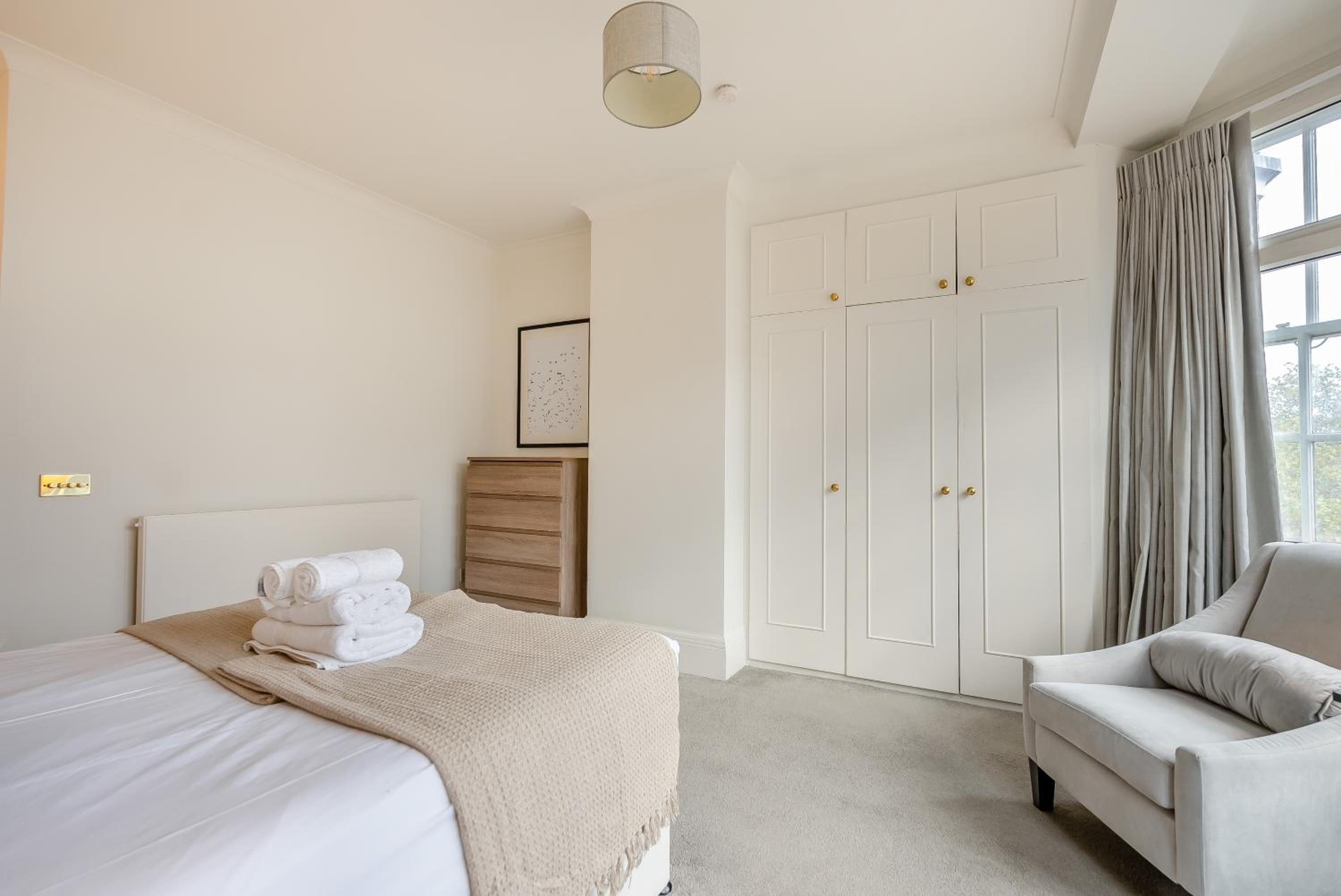Strathmore Court Apartments