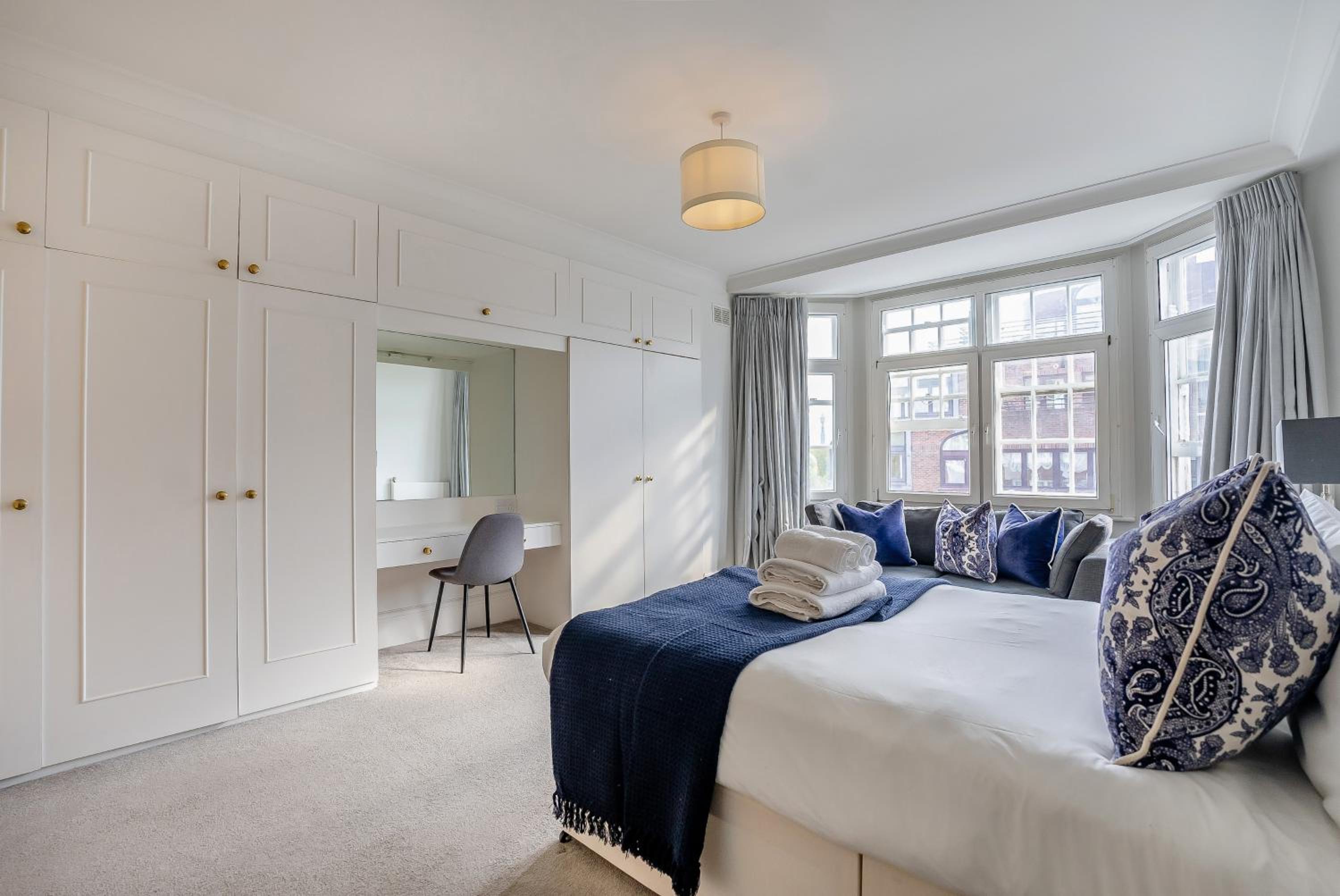 Strathmore Court Apartments