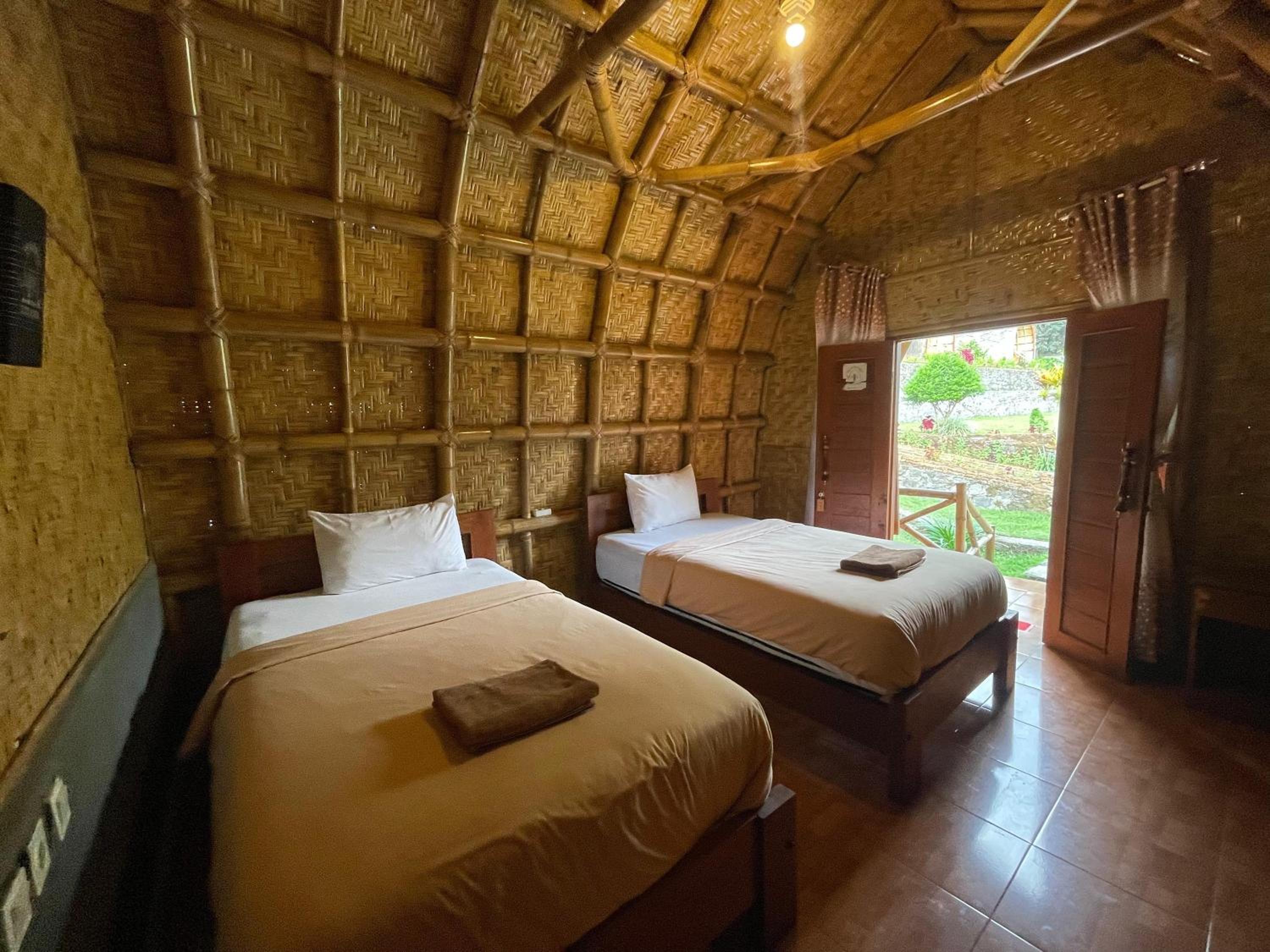 Villa Bambu Rinjani & Restaurant view 5