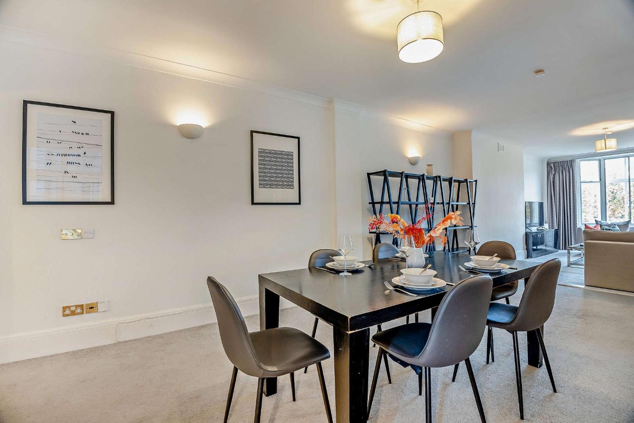 Strathmore Court Apartments