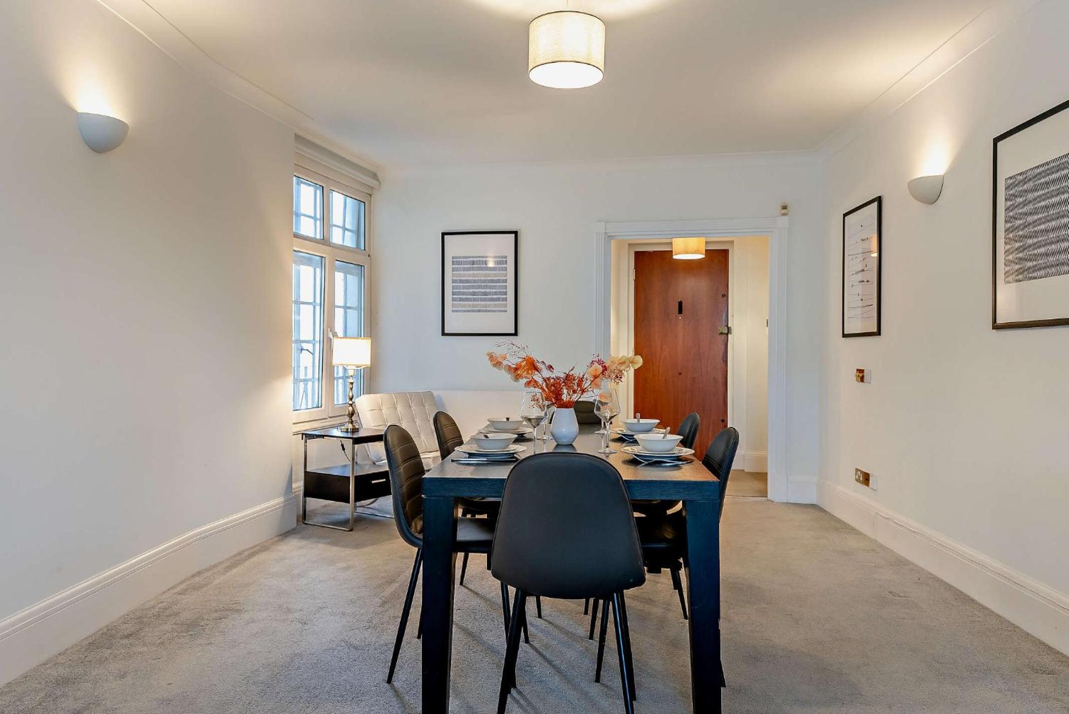 Strathmore Court Apartments