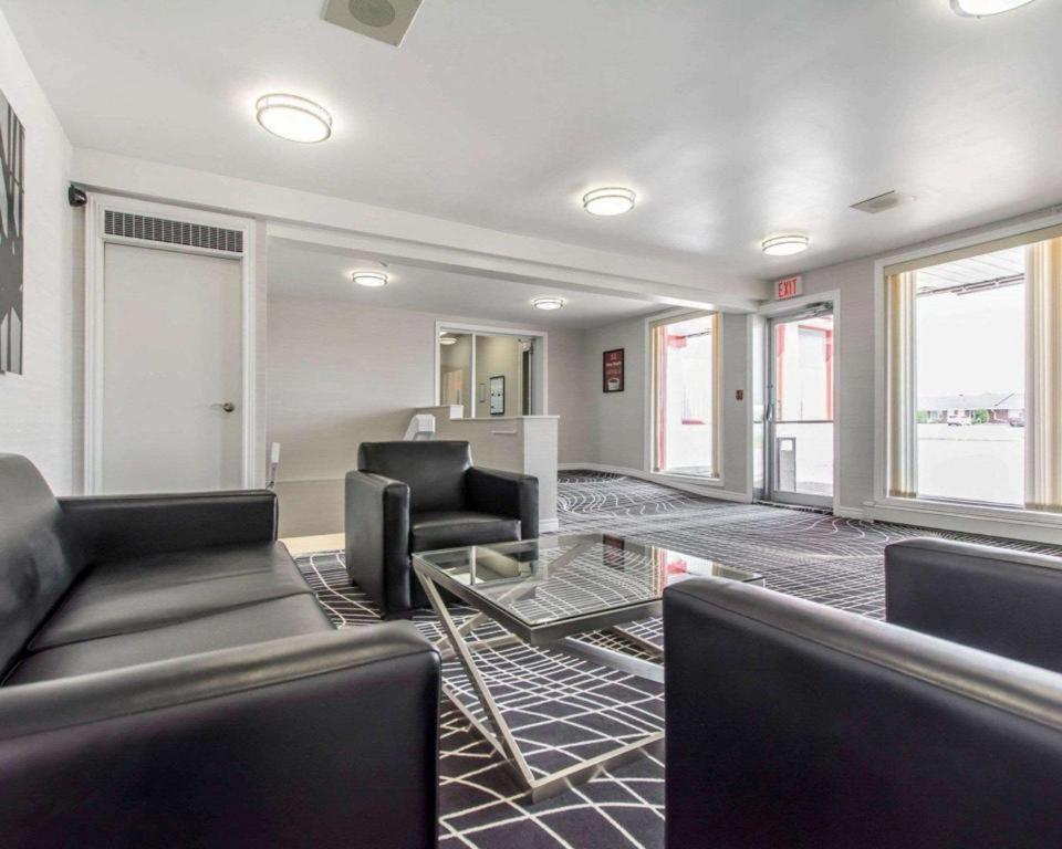 Econo Lodge