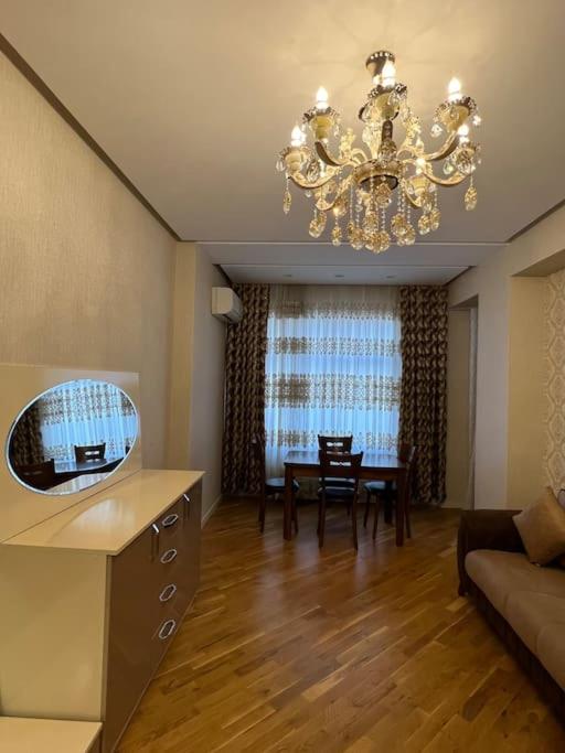 Comfy 2 bedroom Near Heydar Aliyev centre