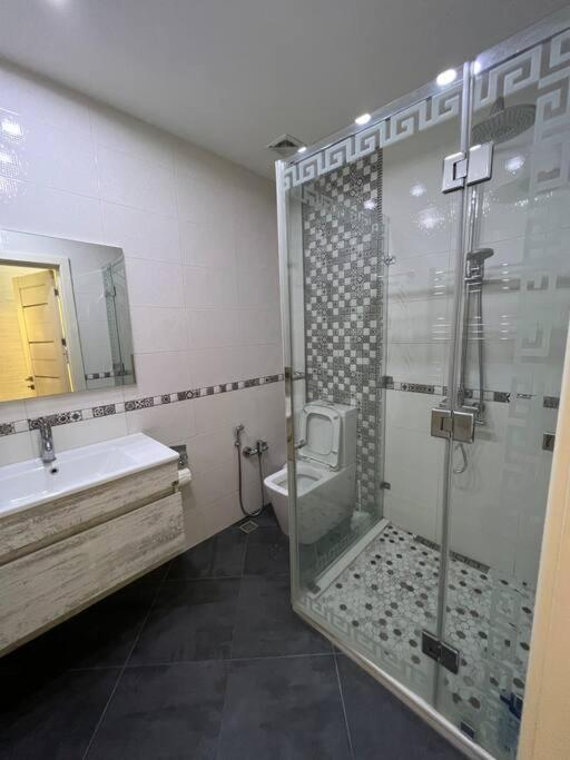Comfy 2 bedroom Near Heydar Aliyev centre