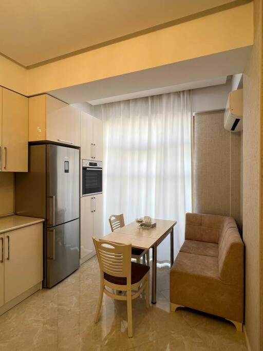 Comfy 2 bedroom Near Heydar Aliyev centre