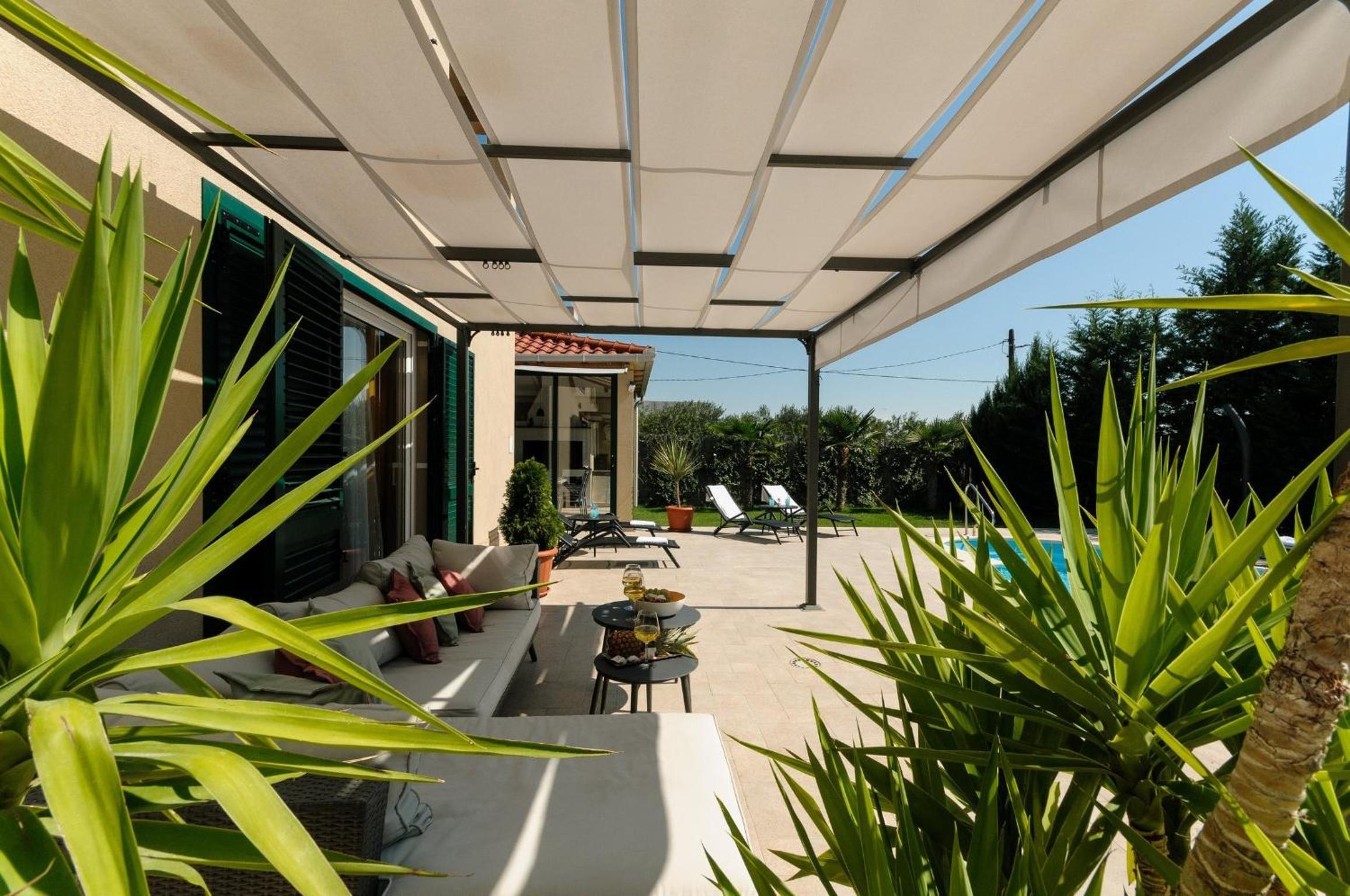 Luxury Villa with Heated Pool, Terrace, and Outdoor Amenities for Relaxation